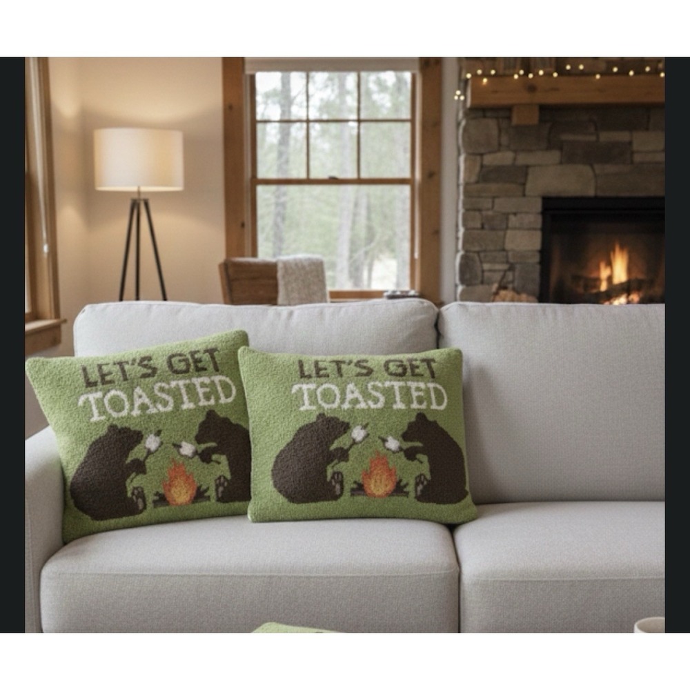 Peking Handicraft "Let's Get Toasted" Bear Campfire Hooked Two Pillow Shams Wool